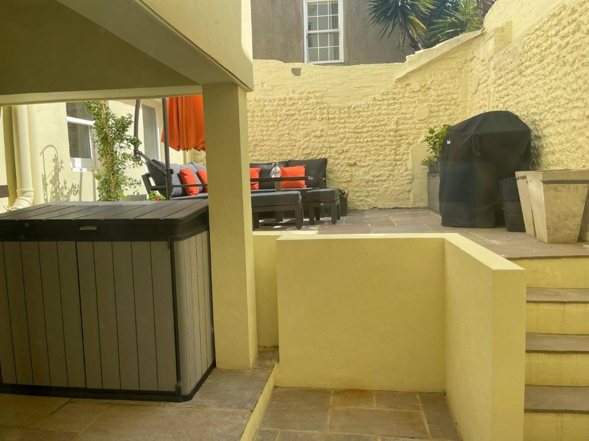 Appartamento Entire 2 Bed Flat With Garden, Located Near Beach Hove Esterno foto