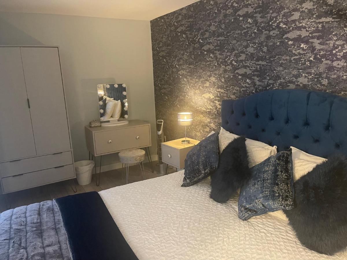 Appartamento Entire 2 Bed Flat With Garden, Located Near Beach Hove Esterno foto